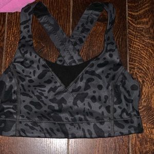 LULU BRA SIZEEEE 2/4